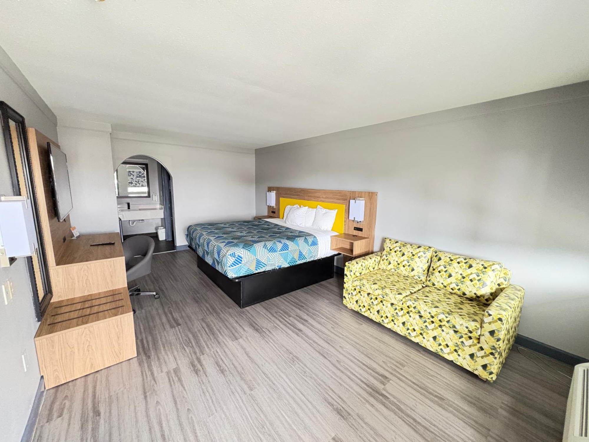 Days Inn By Wyndham Gonzales Eksteriør billede
