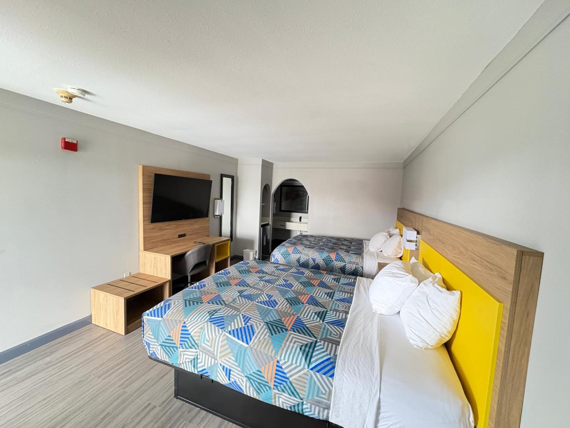 Days Inn By Wyndham Gonzales Eksteriør billede
