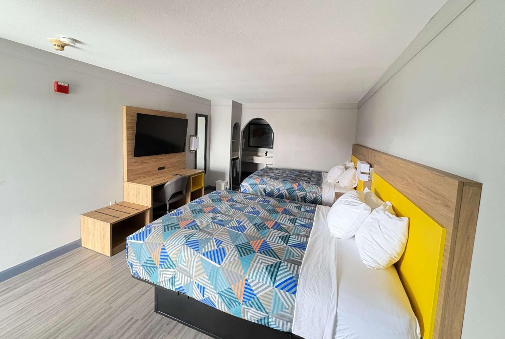 Days Inn By Wyndham Gonzales Eksteriør billede